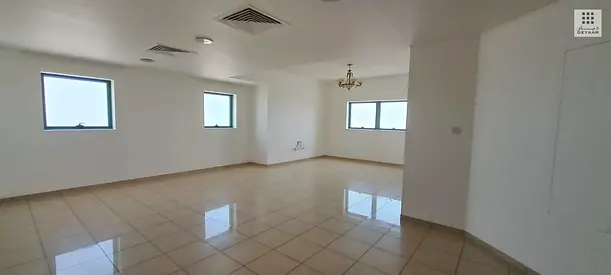 Huge 3 bed with balcony |  1 month free