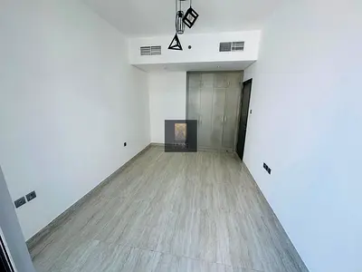 1BR - JUMEIRAH GARDEN - BALCONY