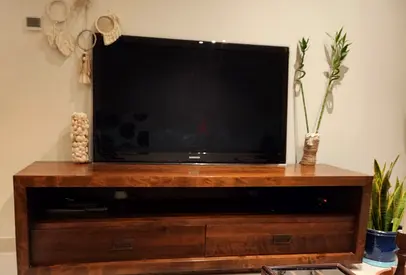 Tv table