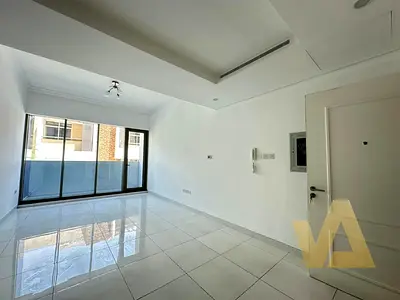 Amazing | Huge living | With amanities