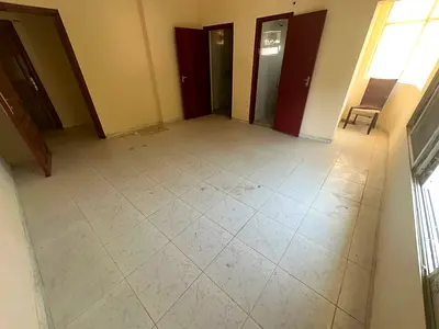 ارخص استديو مطبخ منفصل مساحه كبيرة مناسب للعائلات تكيف اسبلت تسهيلات بالدفعات باركن اسفل البنايه
