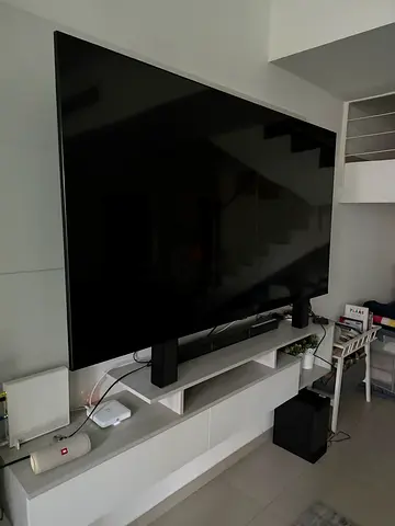 Samsung TV 75 inc