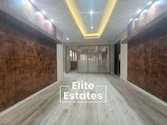 fitted | Near to Metro| chiller free