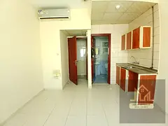 READY TO MOVE CHEAP PRICE APARTMENT PRIME LOCATION NEAR SAFRI MALL