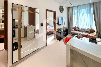Canal View | Elegant 1BR | Ready to Move