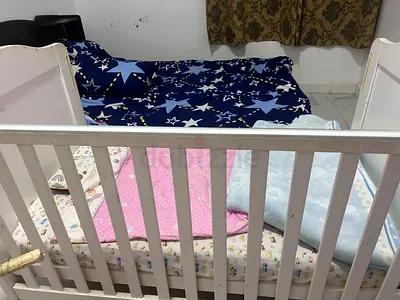 Baby shop Baby Crib - Good Condition