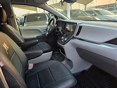 صورة 7 لـ 2018 Toyota SIENNA