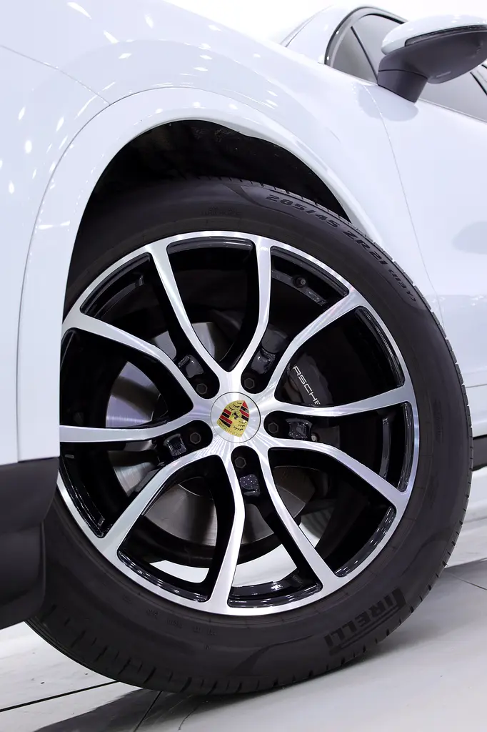 Porsche Cayenne 2024