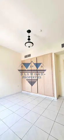 Very spacious and beautiful place good location and aproch Transport family building in 1bhk cantral AC available just 29k