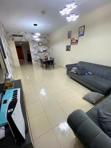 شقة غرفة وصالة للبيع كاش في أبراج الأورينت عجمان