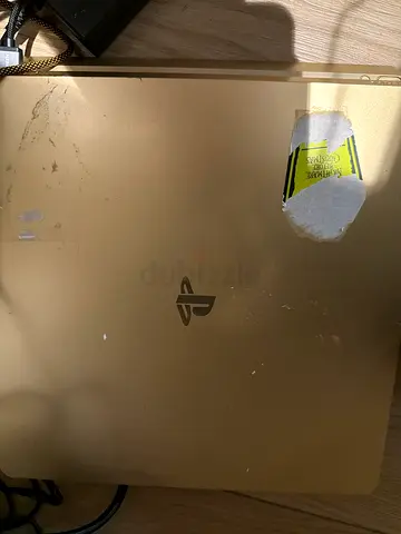Limited Edition Ps4 Slim 408.5 gb (500 gb) (No box and no controllers)