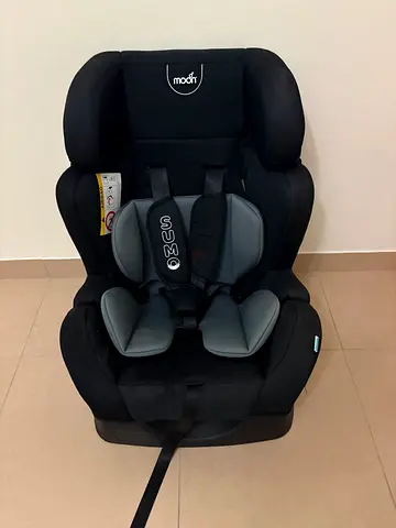 The moon bran Sumo Convertible Child Car Seat - Black/Grey, Good Condition
