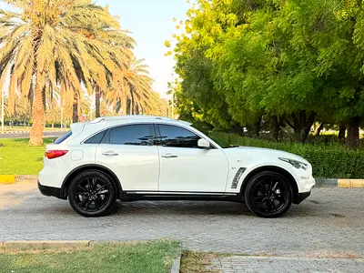 صورة 10 لـ 2014 Infiniti QX70