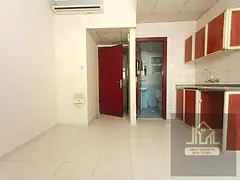 READY TO MOVE APPARTMENT STUDIO VRY CHEAP PRICE JUST 15K . IN MUWALIEH