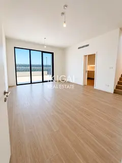 Fully Landscaped | Close to Amenities | Single Row | Negotiable