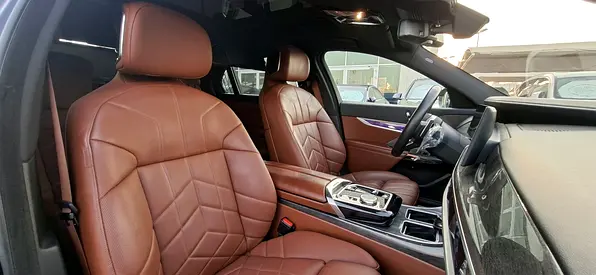 BMW 7 Series 735Li, миниатюра 18