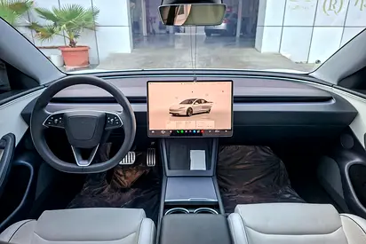 صورة 9 لـ 2024 Tesla MODEL 3