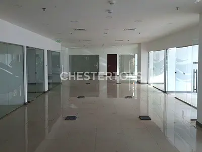 No Agent | Large Fitted Office With Cabins