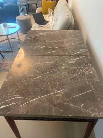 Dining table for sale