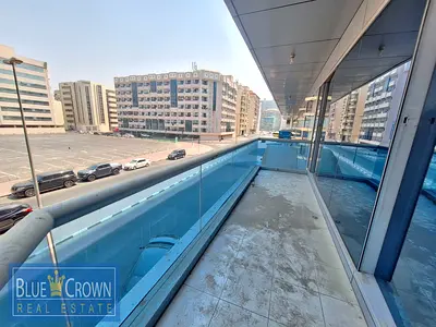 No comission !! 4Bhk +maid Huge round balcony !! Vacant