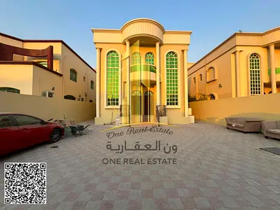 فيلا مميزة بموقع حيوي ومساحة واسعة، مناسبة للسكن العائلي أو الاستثما