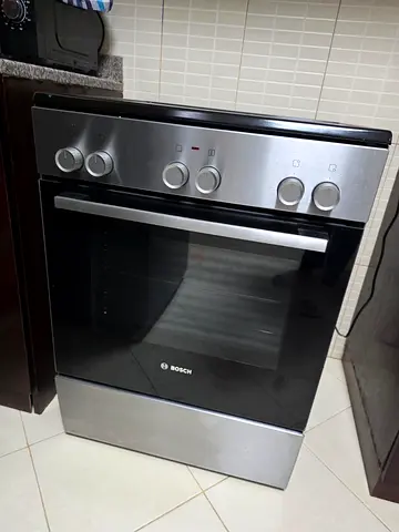 Bosch 60cm Free Standing Electric Cooker with Ceramic Hob  Oven