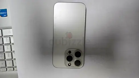 iPhone 15 Pro 256 GB- Excellent Condition TDRA spec, battery capacity 99 %,no replacement