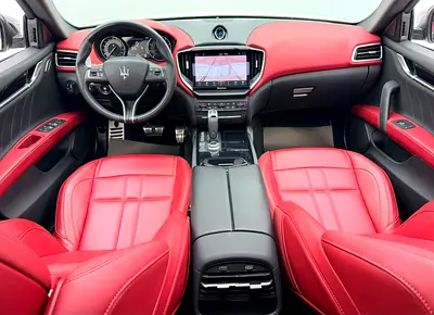 2023 Maserati GHIBLI photo 13