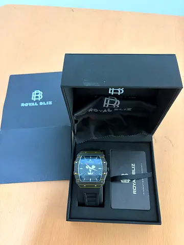 Royal Bliz mens watch in original box - excellent condition