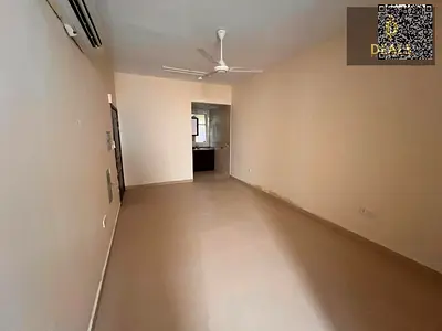 استوديو واسع بمطبخ منفصل للإيجار | مباشرة على شارع الشيخ عمار | الروضة 3 – عجمان | 18,000 درهم