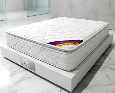 Brand new King size Top memeory Foam Spring Mattress Available