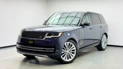 2025 Range Rover Vogue P400 SE, Auto Guard Warranty, Brand New Condition, Canadian Specs.