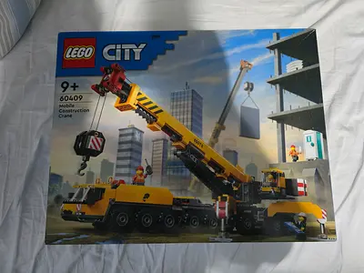Brand New Factory sealed lego mobile construction crane set # 60409
