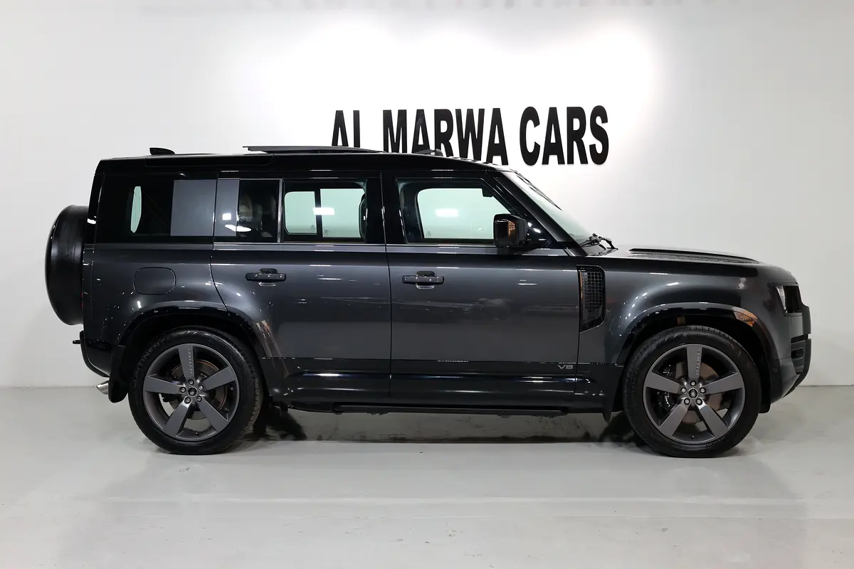 Land Rover Defender 2025