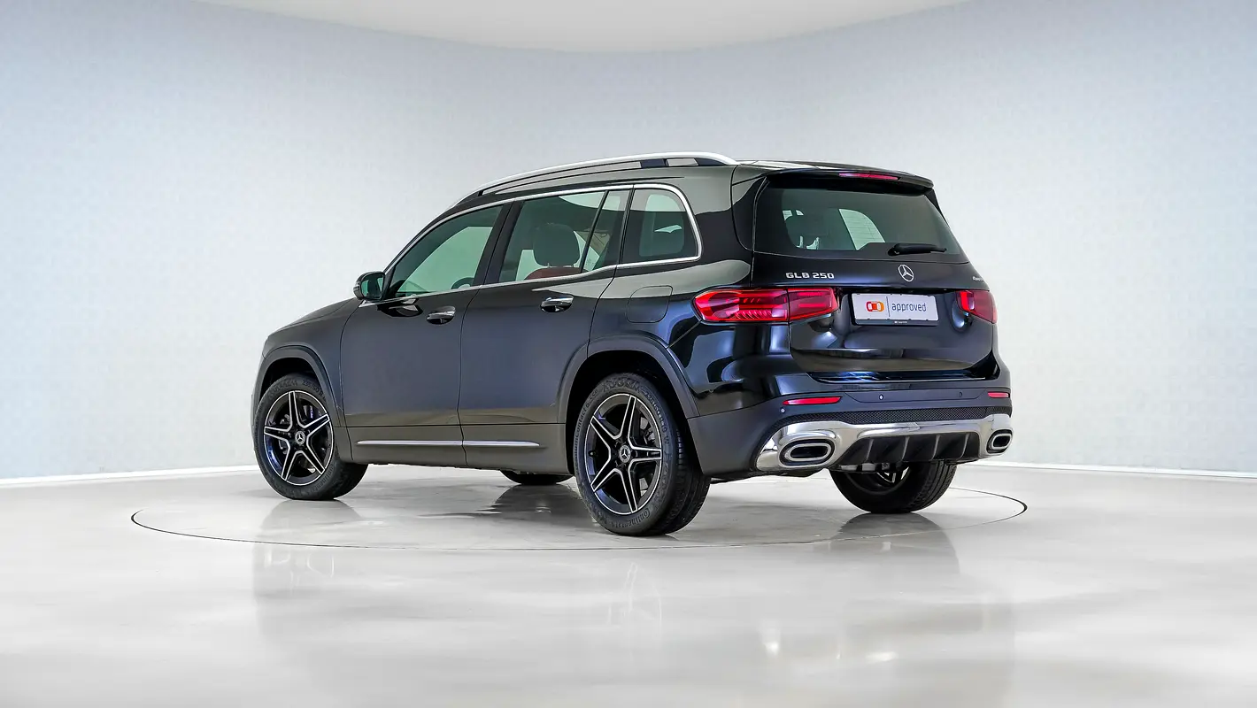 Mercedes-Benz GLB-Class 2025