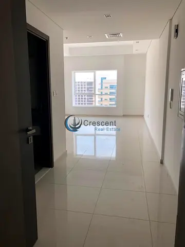 Bright 1BR Apartment | Topaz Residences 3 | Dubai Silicon Oasis