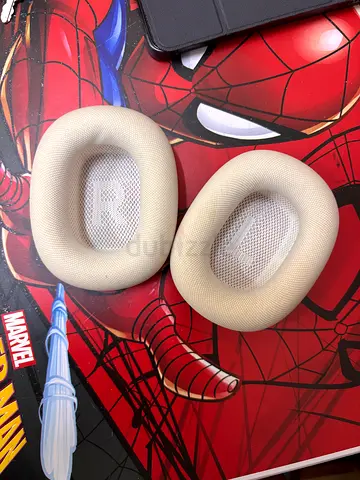 Apple AirPods max ear cushion- starlight