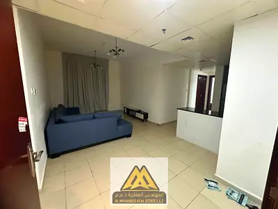 غرفتان نوم وصالة غرفة ماستر 2 حمام بلكونة مطبخ مفتوح تكييف مركزي