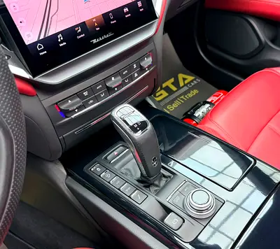 2023 Maserati GHIBLI photo 16