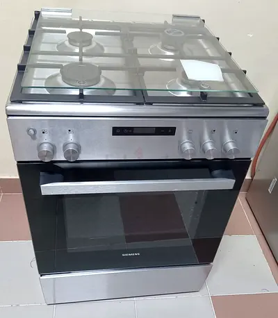 Siemens digital stainless steel gas cooking range with oven full gas