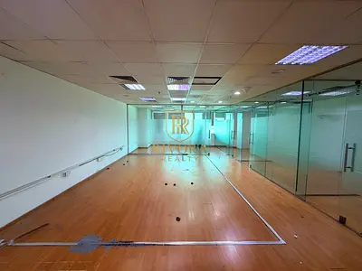 FITTED OFFICE | SPACIOUS | 1 PARKING