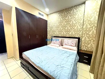 GROUND FLOOR | 2 ENTRANCES | BRIGHT & SPACIOUS