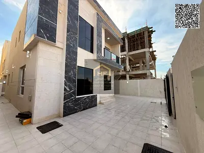 Stunning villa for rent in Al Helio. It consists of 4 bedrooms, 6 bathrooms, a living room, a majlis (formal sitting room), and a maid's room. Large