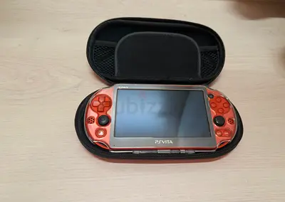 Psvita 2000 red 128 gb of games +case protection +cable