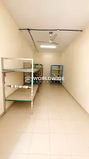 GOLDEN PROPERT MAIN ROAD 350SQFT SIZE RENT 4000/YEARLY