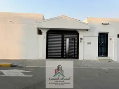 For rent a house in Al-Sadna 4 rooms, two lounges, a kitchen and 4 bathrooms