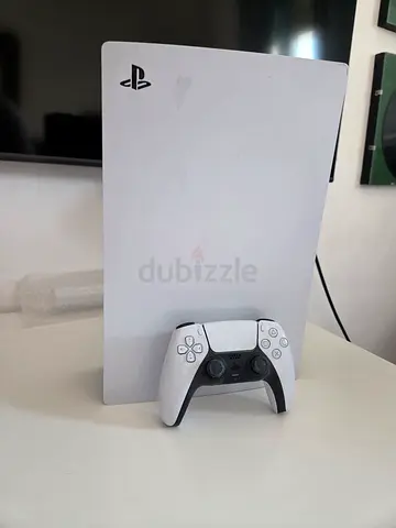 Sony PlayStation 5 Console with DualSense Controller - White (Good Condition)