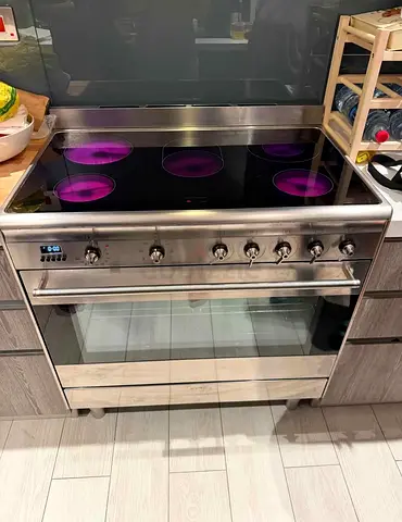 Smeg New Model 5Cermaic Hubs Electric Cooker Stove 90x60cm