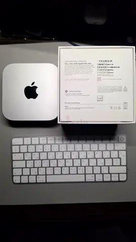 Apple Mac mini m4 16GB, 512GB (with Apple Wireless Keyboard) - Silver, Good Condition