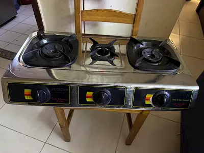 Gas stove